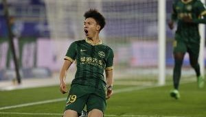 前途光明！18岁王钰栋迎来爆发一周，上演国足首秀和中超首球