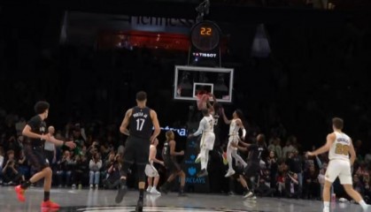 乐鱼网址-要进加时了！小波特干拔三分不中 克拉克斯顿冲击飞天补扣扳平！